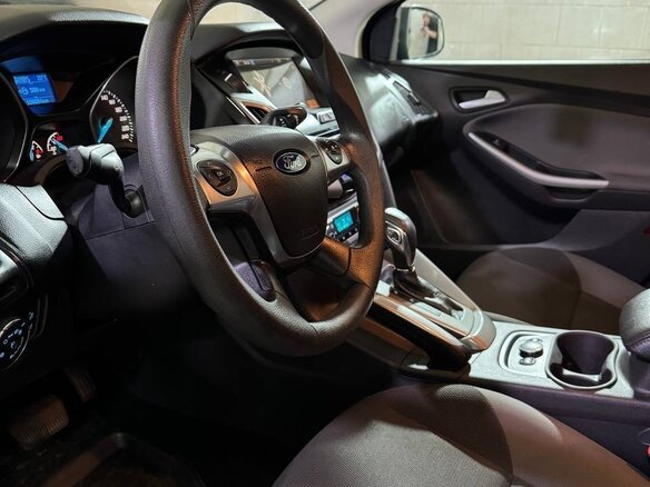 2013 Ford Focus III, чёрный, 1015000 рублей - вид 4