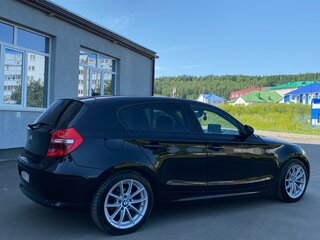 2011 BMW 1 серии 116i I (E81/E82/E87/E88) Рестайлинг, чёрный, 1130000 рублей, вид 2