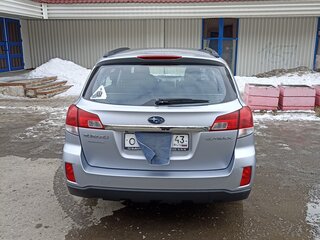 2011 Subaru Outback IV, серебристый, 2100000 рублей, вид 3