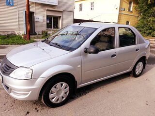 2014 Renault Logan I Рестайлинг, серебристый, 340000 рублей, вид 1