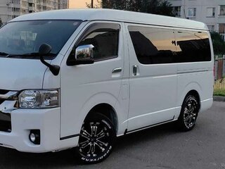 2021 Toyota HiAce H200 Рестайлинг, белый, 4400000 рублей, вид 4