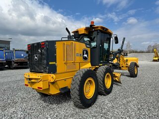 2021 John Deere 622G, золотистый, 24600000 рублей, вид 3