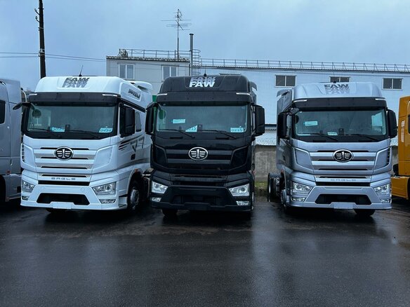 2024 FAW J7, чёрный, 8900000 рублей - вид 1