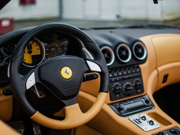 2005 Ferrari 575M Superamerica, чёрный - вид 12