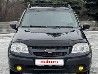 2015 Chevrolet Niva I Рестайлинг, чёрный, 700000 рублей, вид 1