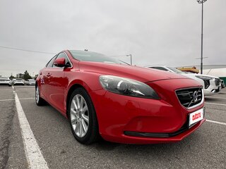 2015 Volvo V40 II, красный, 1500000 рублей, вид 4