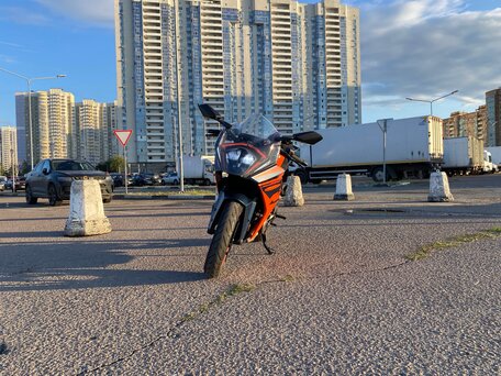 2022 KTM RC 390, синий, 395000 рублей, вид 2