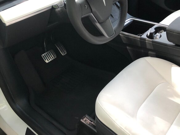 2021 Tesla Model Y Long Range Dual Motor I, белый, 6500000 рублей - вид 10