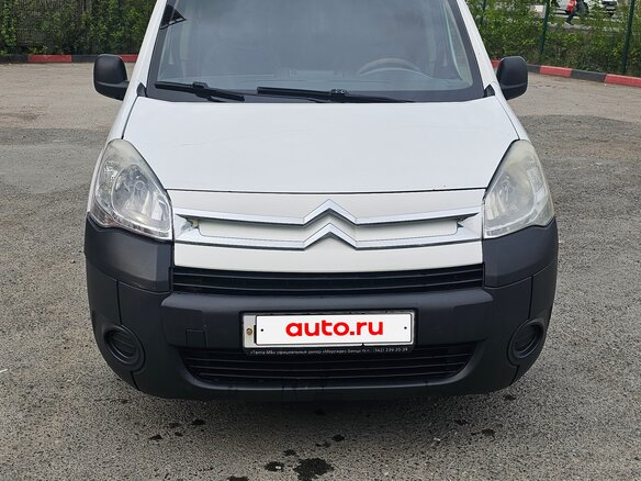 2012 Citroen Berlingo, белый, 400000 рублей