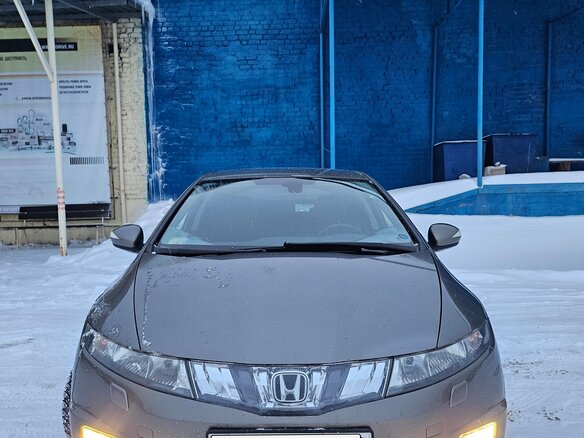 2008 Honda Civic VIII, серый, 580000 рублей - вид 2