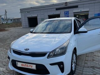 2019 Kia Rio IV, белый, 1000000 рублей, вид 2