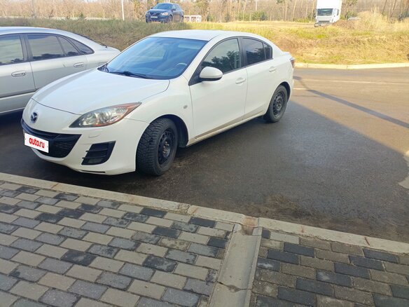 2011 Mazda 3 II (BL) Рестайлинг, белый, 750000 рублей - вид 1