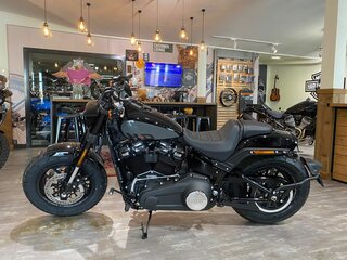 2024 Harley-Davidson Fat Bob, чёрный, 3100000 рублей, вид 4