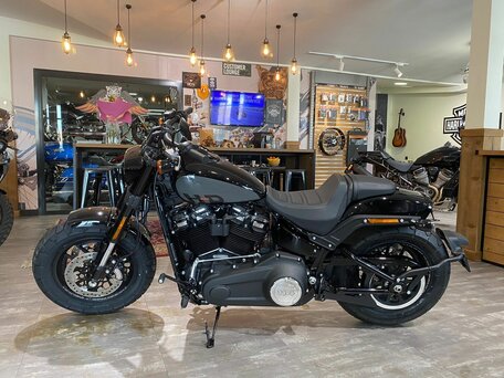 2024 Harley-Davidson Fat Bob, чёрный, 3100000 рублей, вид 4