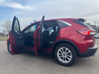 2020 Ford Escape IV, красный, 1380000 рублей, вид 3