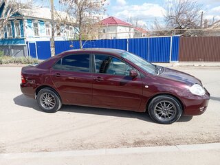 2002 Toyota Corolla IX (E120, E130), красный, 500000 рублей, вид 4
