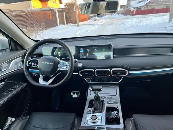 2024 Jetour X70+ I Рестайлинг, серый, 2650000 рублей - вид 9