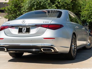 2025 Mercedes-Benz Maybach S-Класс 680 II (Z223), серебристый, 42549735 рублей, вид 4