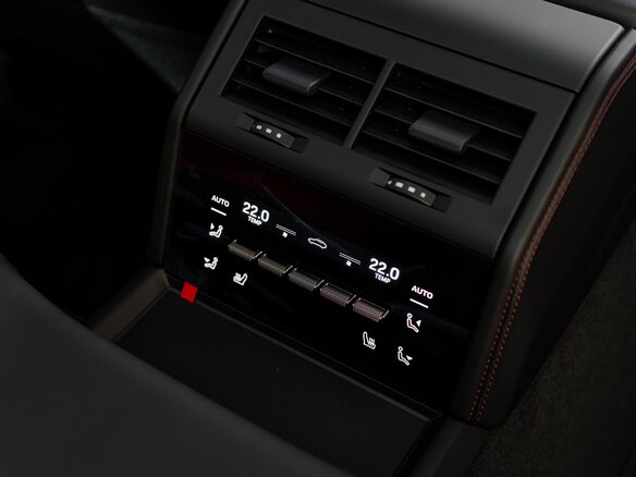 2026 Porsche Panamera 4 III, чёрный, 22000000 рублей - вид 34