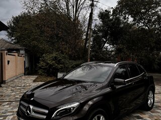 2015 Mercedes-Benz GLA 200 I (X156), коричневый, 1850000 рублей, вид 1