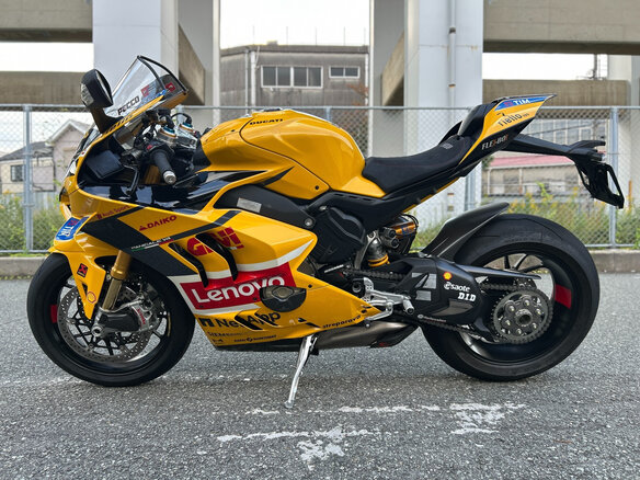 2023 Ducati Panigale V4, жёлтый, 4000000 рублей - вид 1