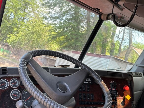 1998 Freightliner Century Class, красный, 1100000 рублей - вид 6