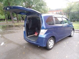 2013 Honda Freed I Рестайлинг, синий, 1100000 рублей, вид 4
