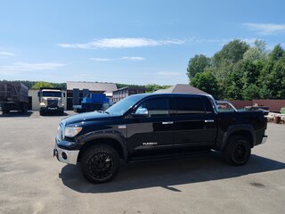 2012 Toyota Tundra CrewMax II, чёрный, 4200000 рублей, вид 5