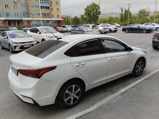 2018 Hyundai Solaris II, белый, 1277721 рублей, вид 4