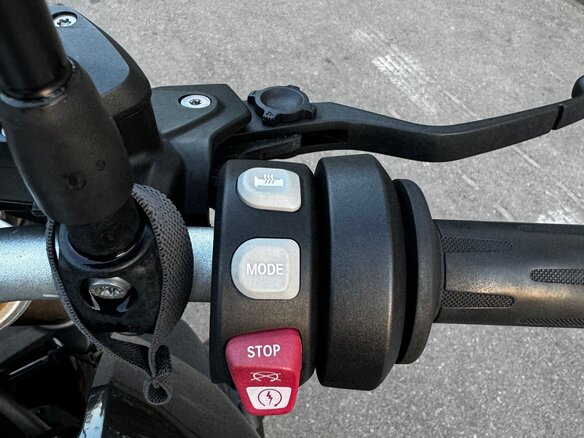 2017 BMW R 1200 R, чёрный, 850000 рублей - вид 5
