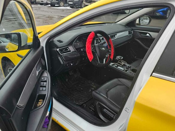 2023 JAC J7 I, жёлтый - вид 7