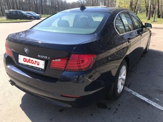 2013 BMW 5 серии 528i xDrive VI (F10/F11/F07), синий, 1350853 рублей, вид 5