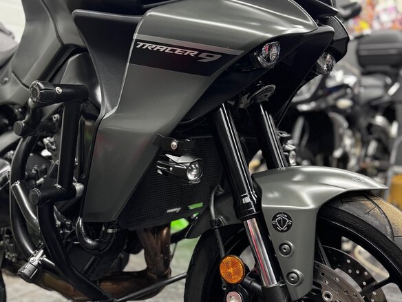 2021 Yamaha Tracer 9, серый, 1100000 рублей - вид 2