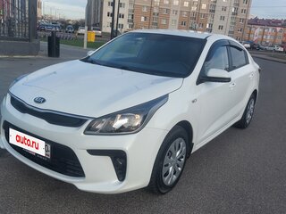 2019 Kia Rio IV, белый, 1680000 рублей, вид 1