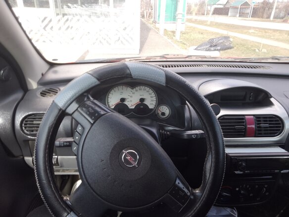 2000 Opel Corsa C, красный, 180000 рублей - вид 9