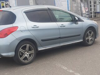 2012 Peugeot 308 I Рестайлинг, серебристый, 465000 рублей, вид 4