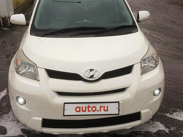 2012 Toyota Ist II, белый, 800000 рублей - вид 3