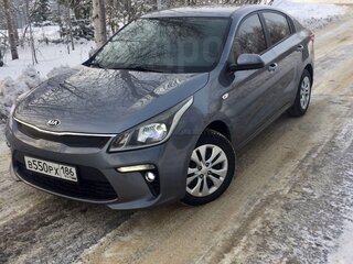 2017 Kia Rio IV, серый, 1650000 рублей, вид 1