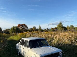 1975 Lada (ВАЗ) 21011, белый, 165000 рублей, вид 3