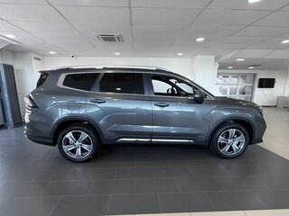 2026 Geely Okavango I Рестайлинг, серый, 4085990 рублей, вид 4