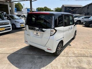 2023 Toyota Roomy I Рестайлинг, белый, 817009 рублей, вид 5