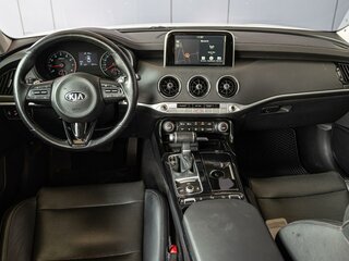 2018 Kia Stinger I, белый, 2415000 рублей, вид 1