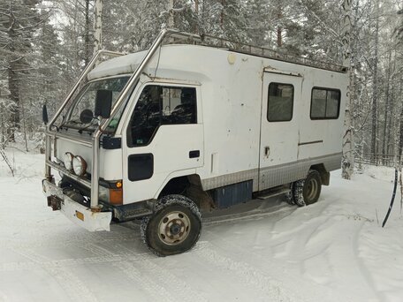 1992 Fuso (Mitsubishi) Canter, белый, 2200000 рублей, вид 1