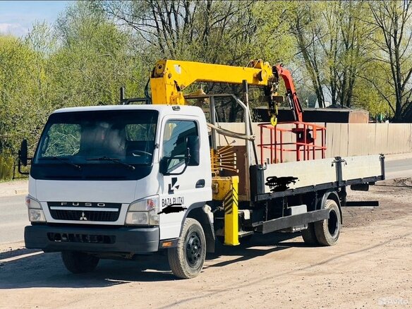 2012 Fuso (Mitsubishi) Canter, белый, 3300000 рублей