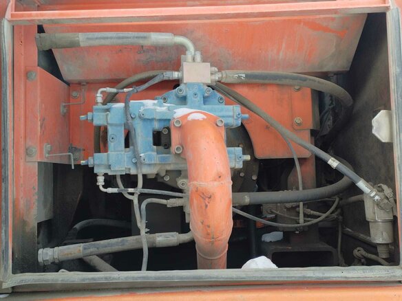 2010 Doosan DX340LCA, оранжевый, 3200000 рублей - вид 15