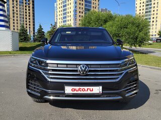 2021 Volkswagen Touareg III, чёрный, 8000000 рублей, вид 1
