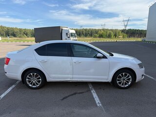 2013 Skoda Octavia III (A7), белый, 650000 рублей, вид 4
