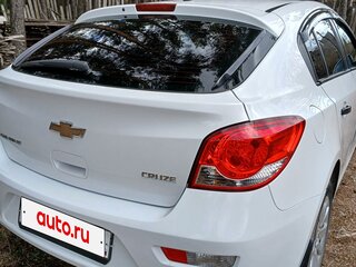 2015 Chevrolet Cruze I Рестайлинг, белый, 820000 рублей, вид 3