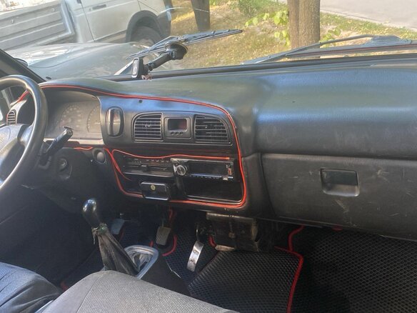 2012 Hyundai Porter, серебристый, 560000 рублей - вид 3