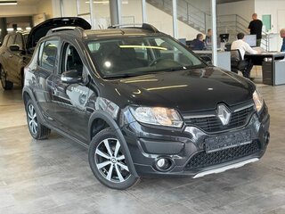 2018 Renault Sandero Stepway II, чёрный, 949000 рублей, вид 3